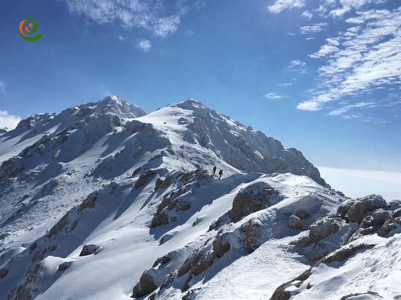 درباره قله حوی خای یا همان قله شاهو در کرمانشاه در دکوول بخوانید.